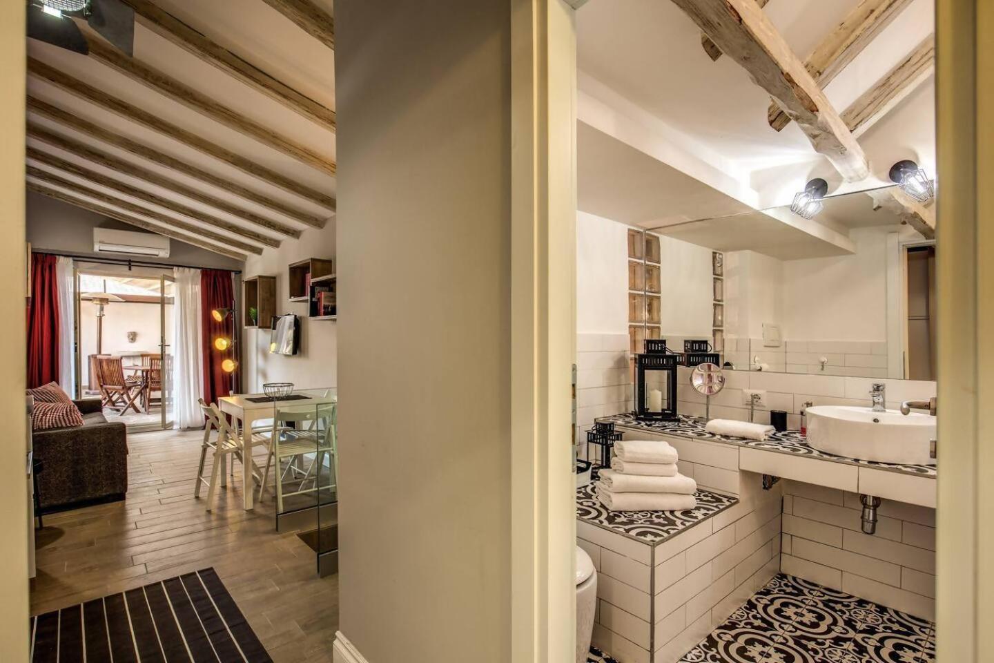 Appartement Attic With Terrace By Trevi Fountain à Rome Extérieur photo