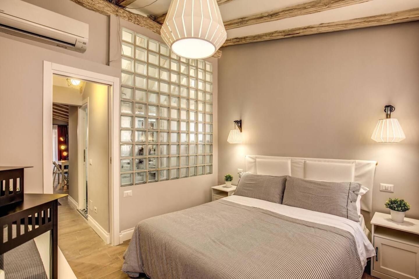 Appartement Attic With Terrace By Trevi Fountain à Rome Extérieur photo